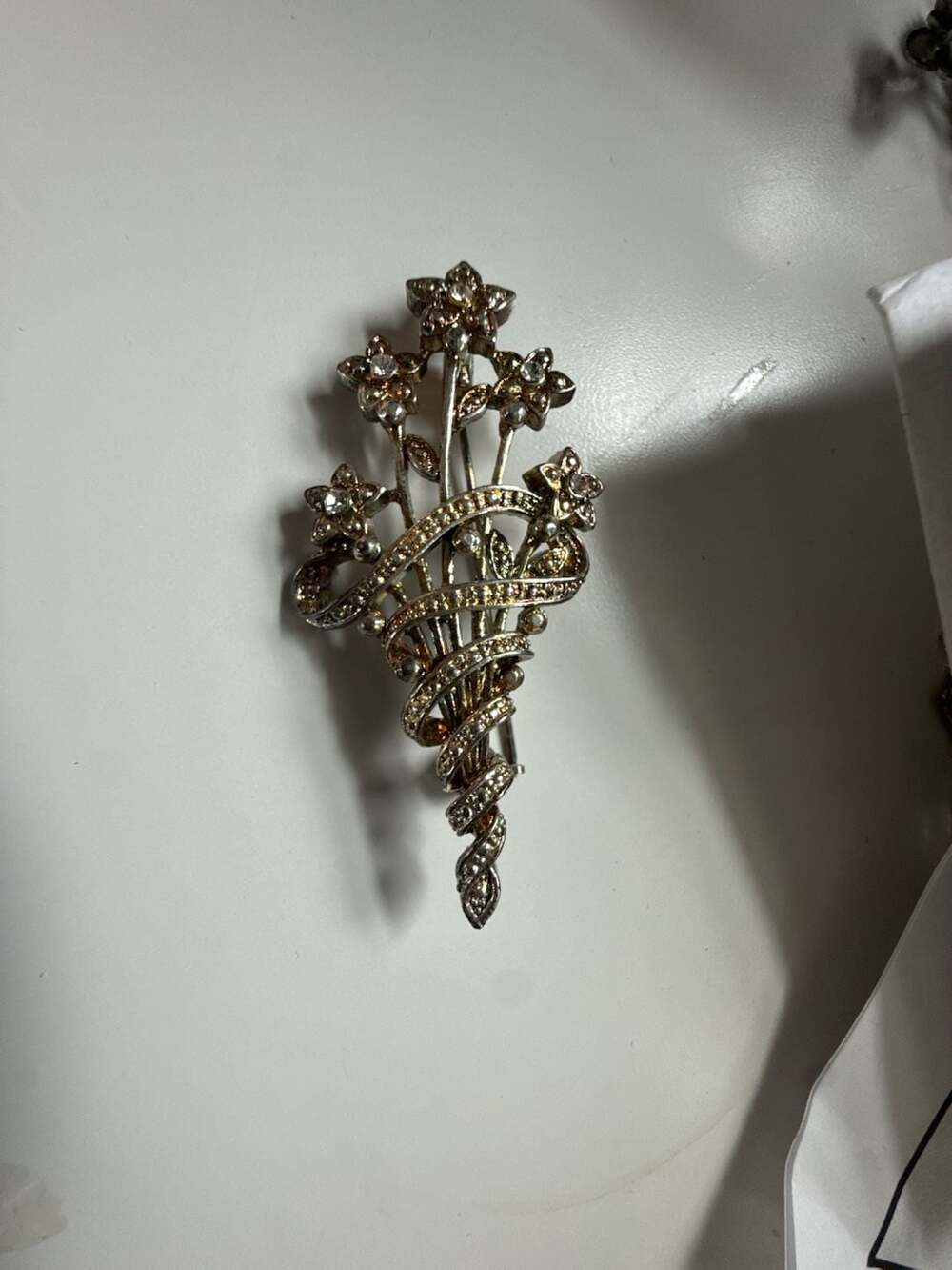 Vintage SP W Lind Silver Tone Rhinestone Flower Bouquet Brooch
